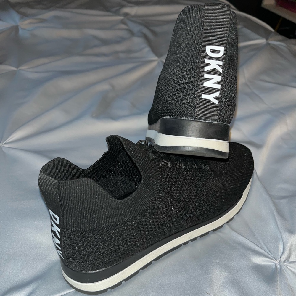 DKNY Sneakers